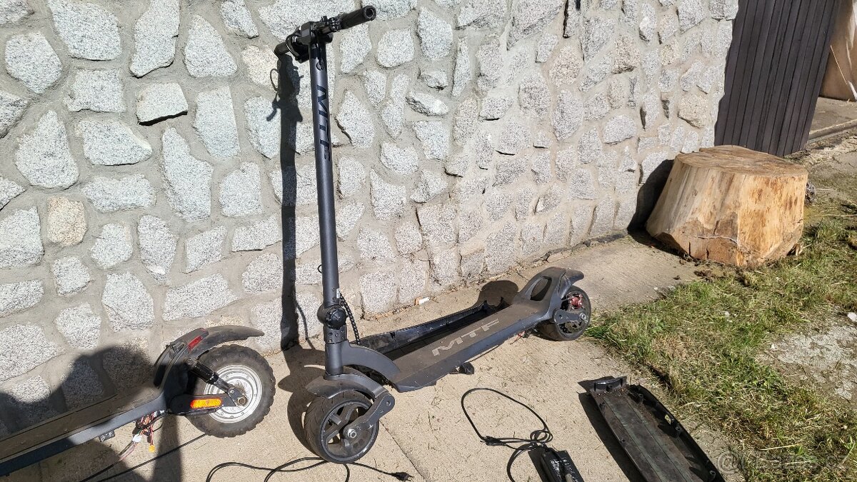 Elektro koloběžka LAOTIE ES8----MTF max1 - 4