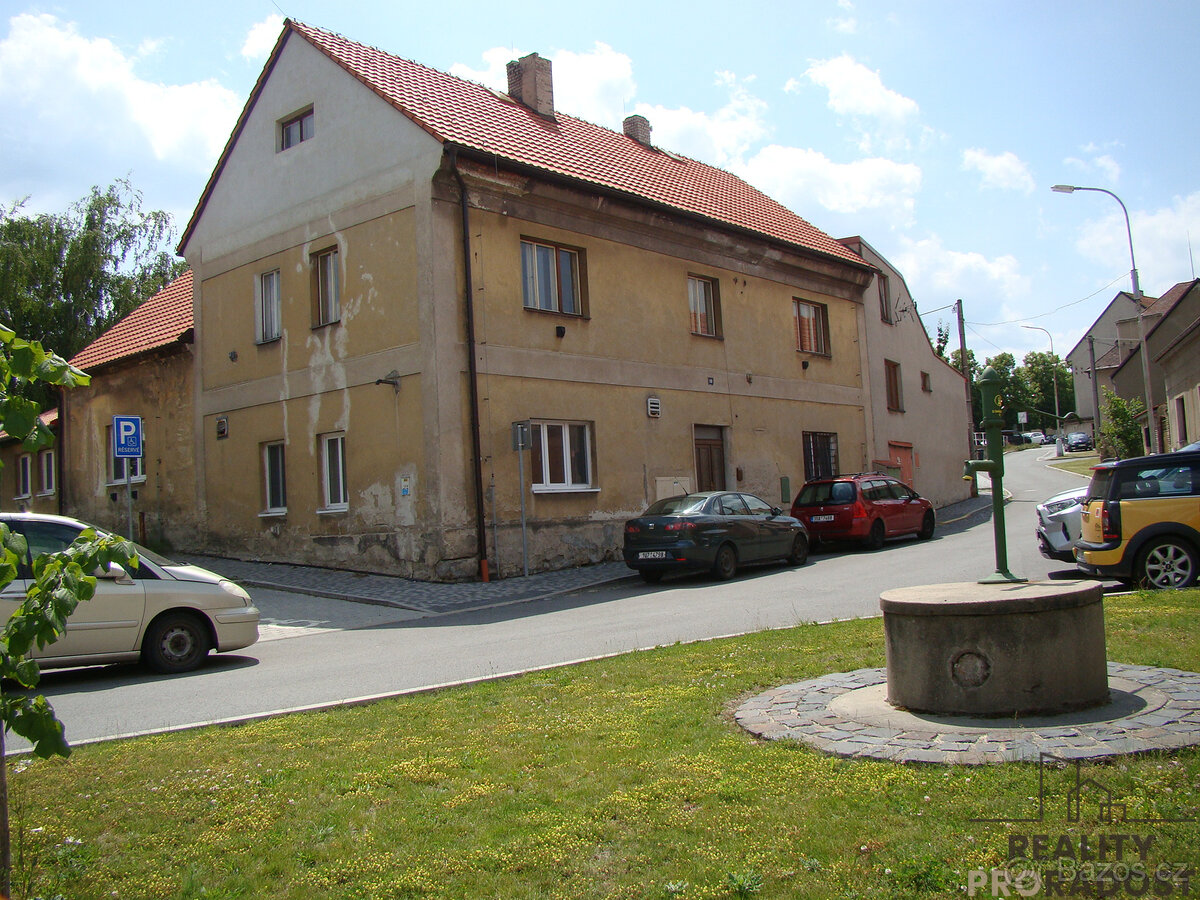 Pronájem bytu 2+kk v osobním vlastnictví ve Smečně, byt 2+kk - 4