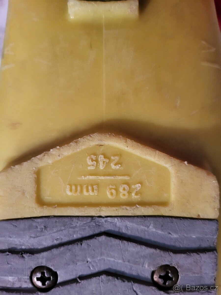 Juniorske lyzarske sjezdove boty Dalbello, vel. 38.5, 24.5cm - 4