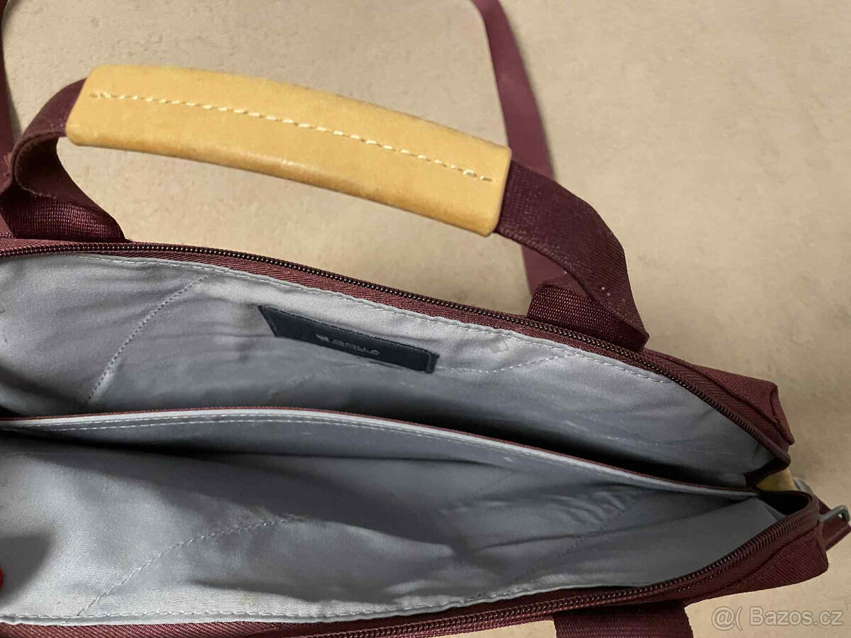 Značková taška přes rameno na notebook - nová - 4