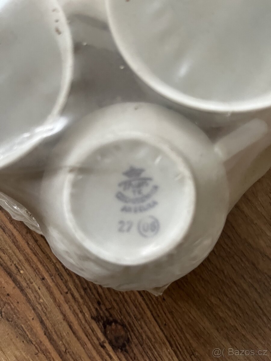 Kávová porcelánová souprava, Karlovarský porcelán - 4