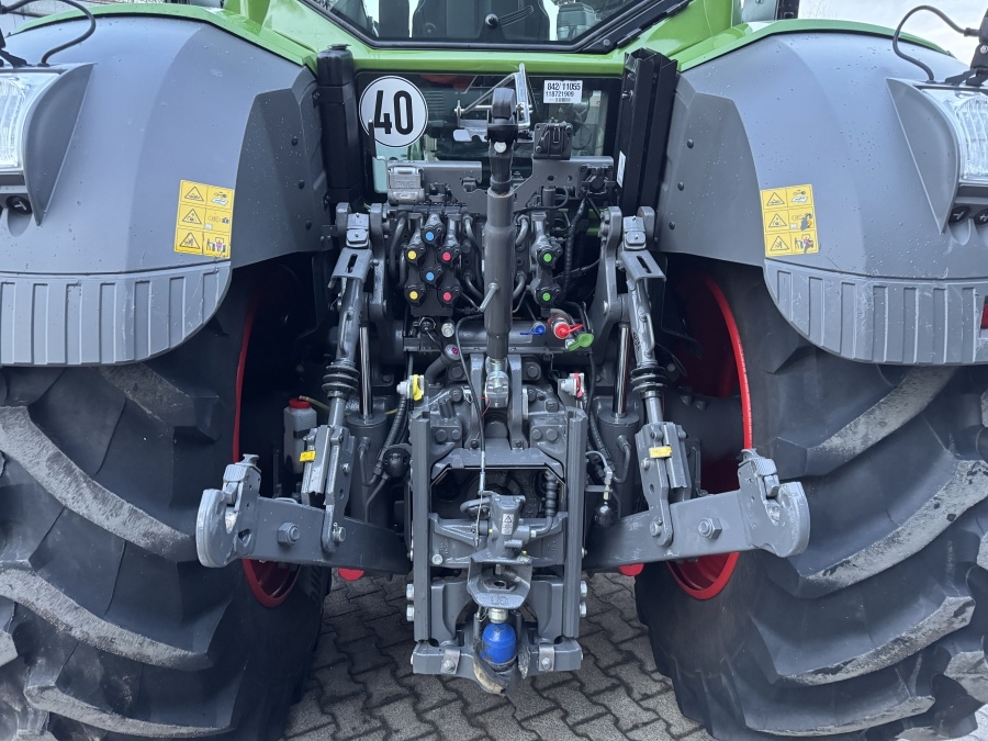 FENDT 828 Vario S4 Profi Plus, GPS - 4