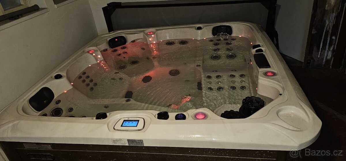 Vířivá vana Poséidon Spa Orion - 4