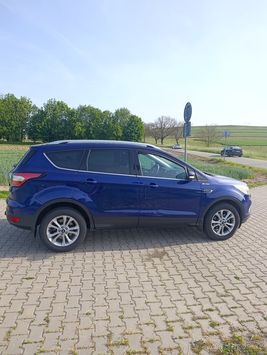 Ford Kuga - 4