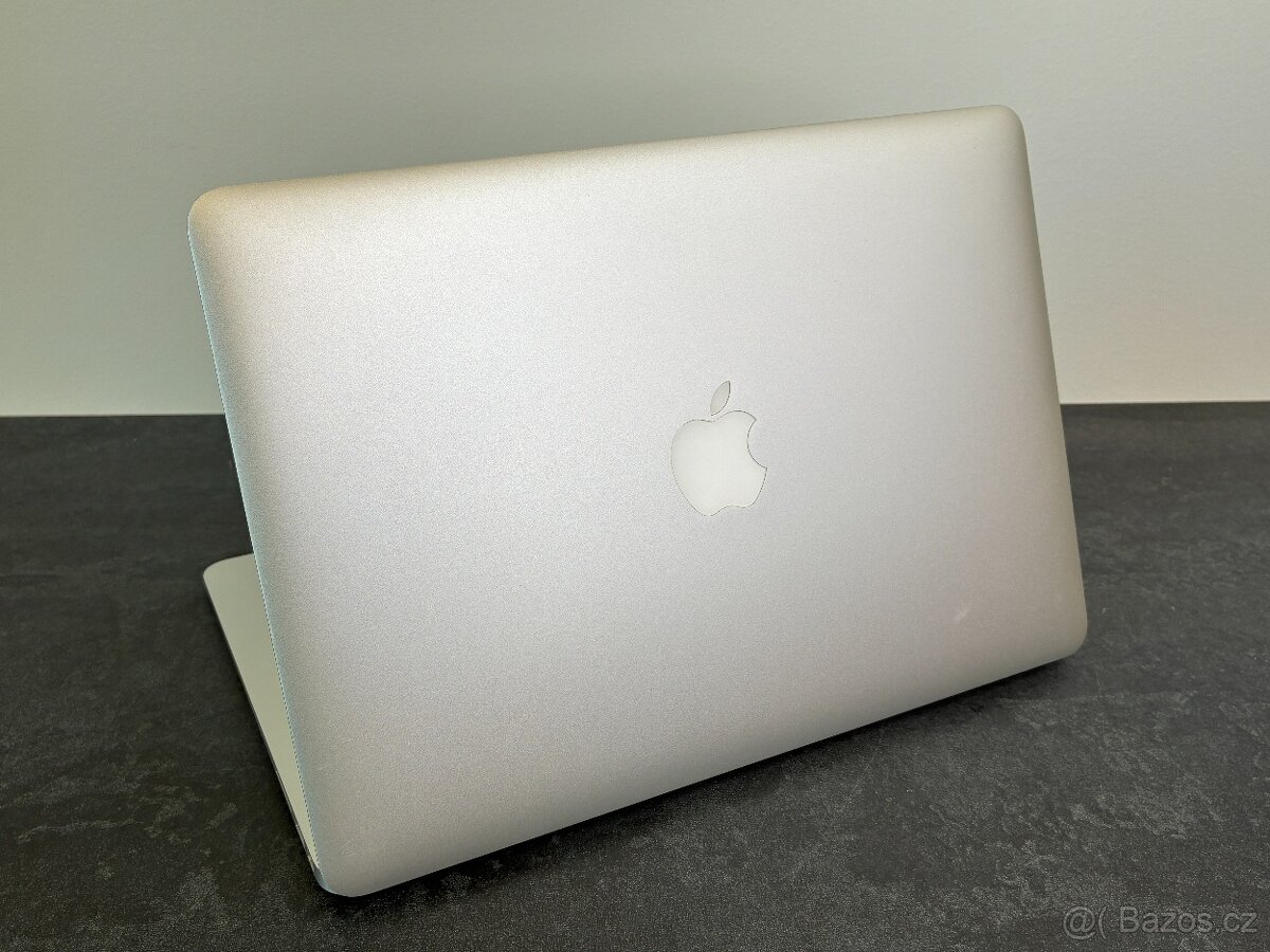 MacBook Air 13'' 2015 / i5 / 4GB / 128GB SSD - DPH - 4