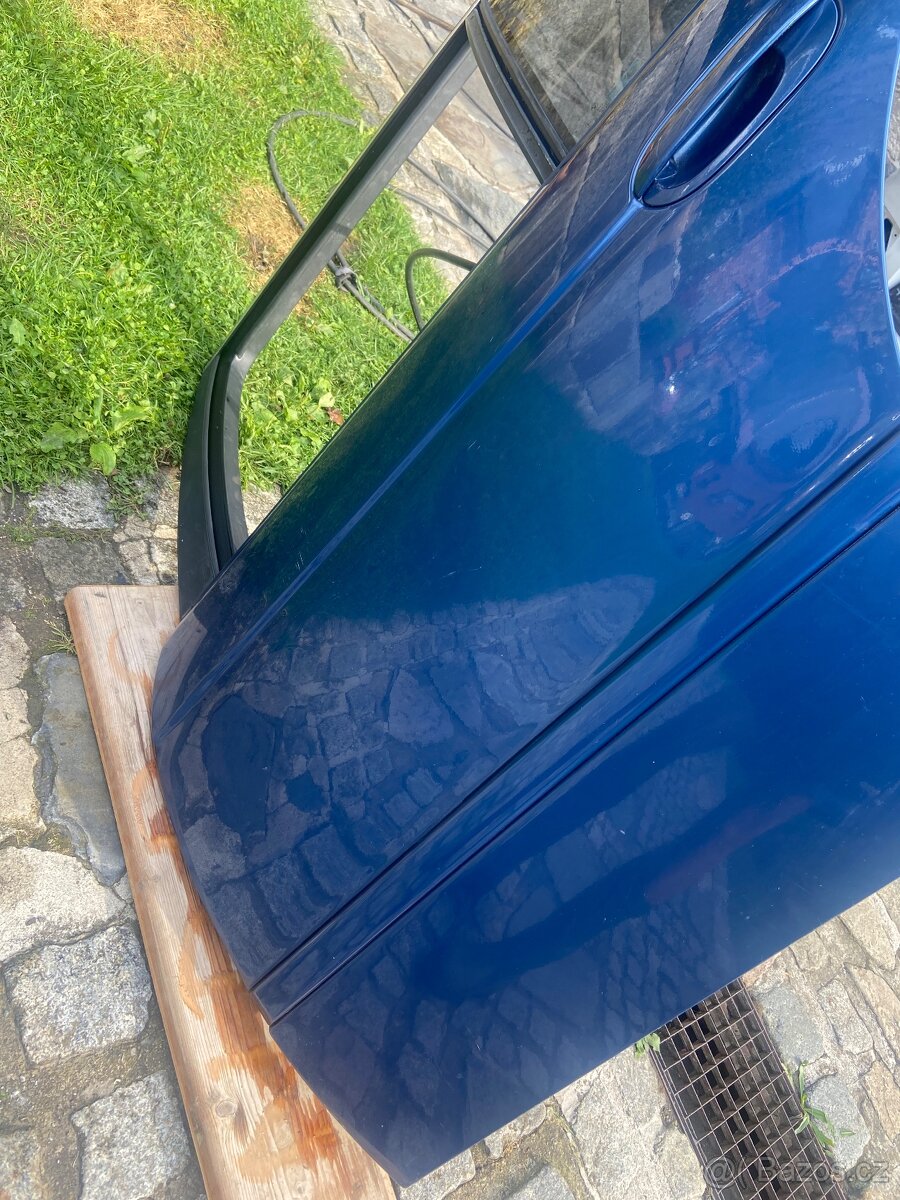 Bmw e39 leve zadní dvere - 4