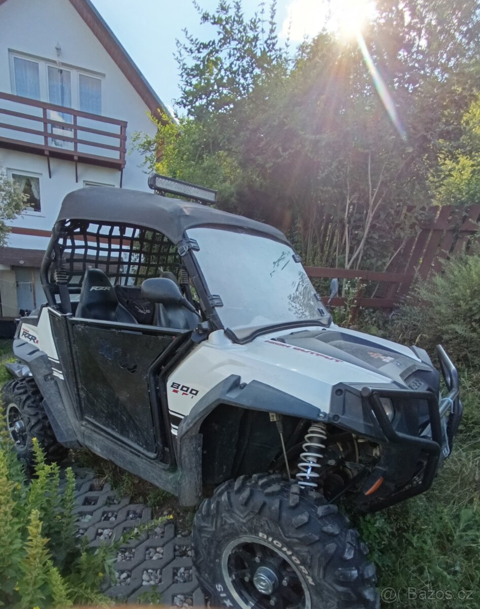 Polaris Ranger RZR-S 800 EFI
