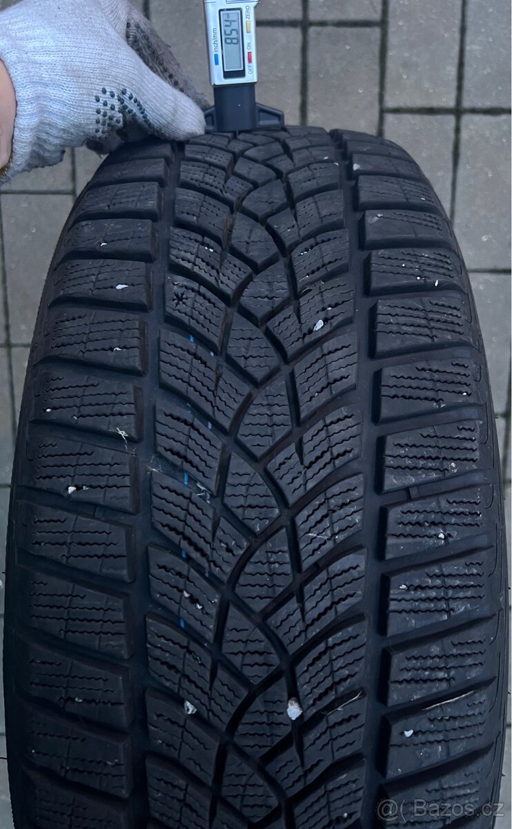 215/50 R18 - 4x zimní Good Year 8mm - 4