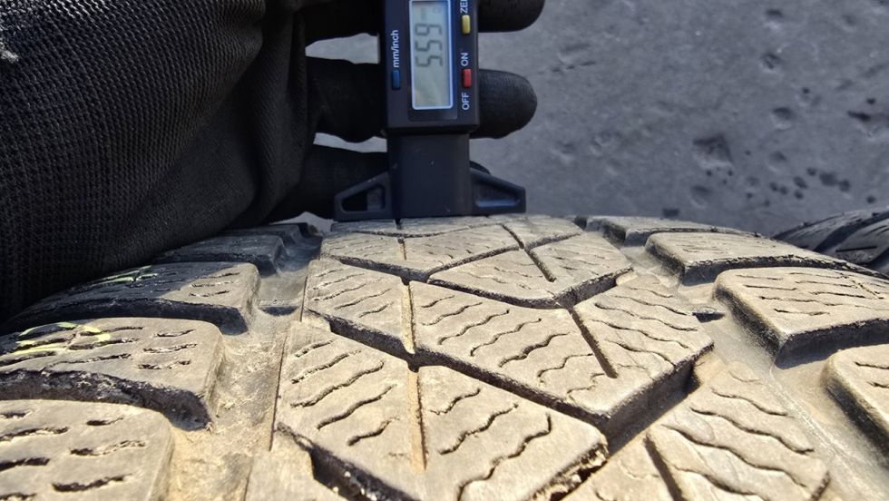 Zimní pneu 245/45/18 Pirelli - 4