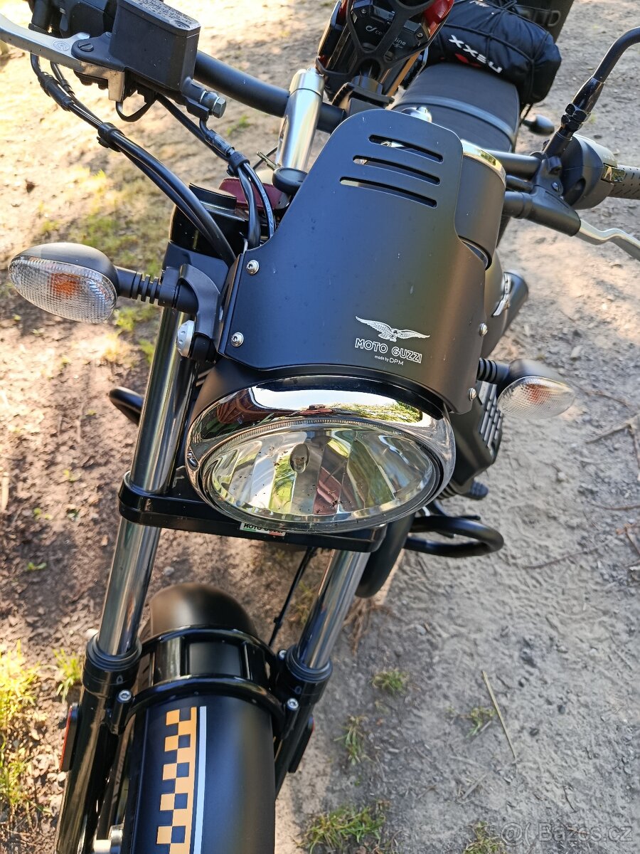 Moto guzzi v9 bobber - 4