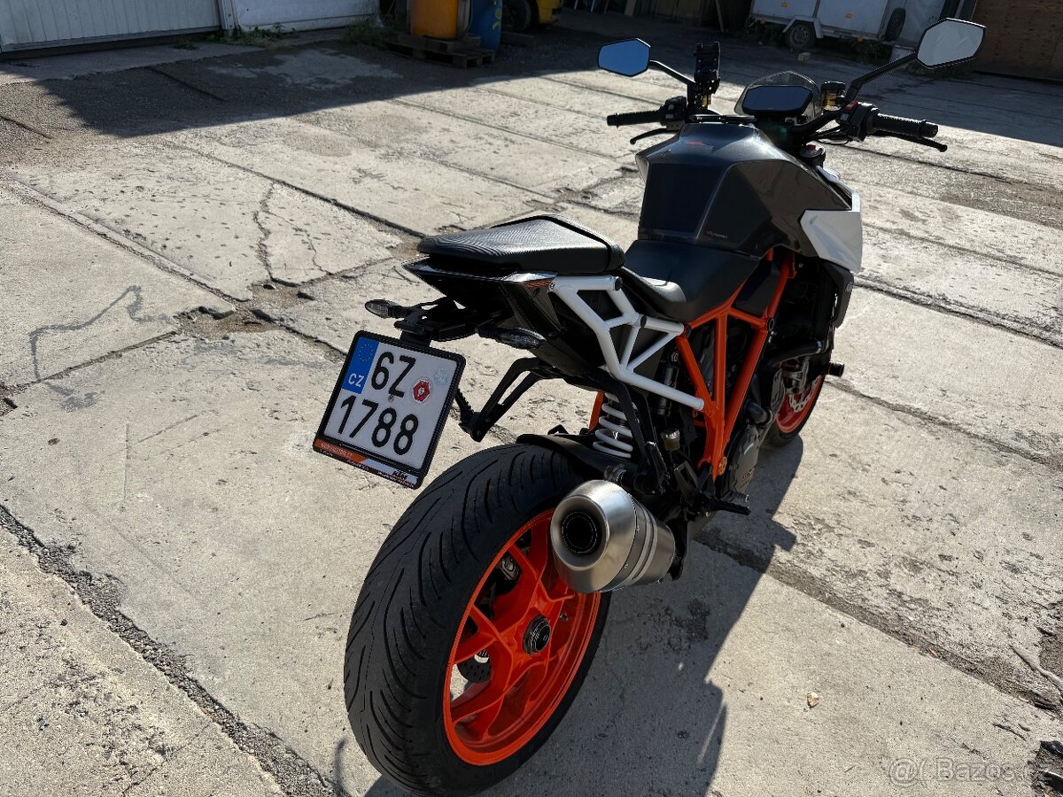 KTM Super Duke R 1290 - 4