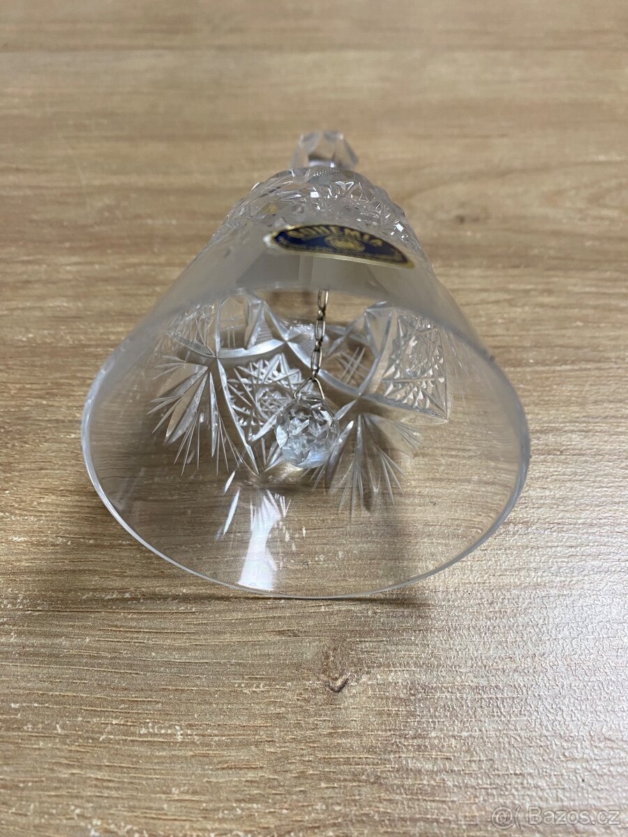 Skleněný broušený zvoneček - 4