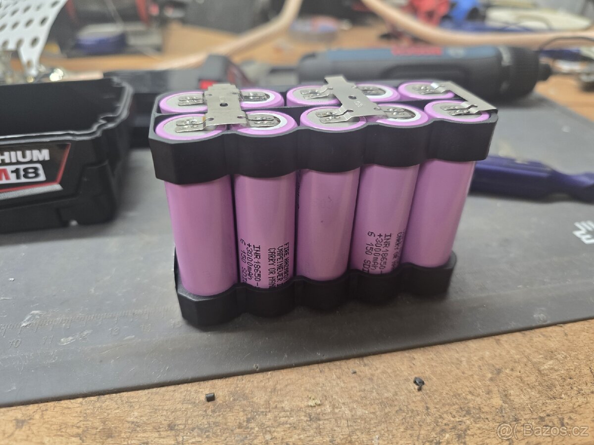 Milwaukee M18 6Ah baterie - 4