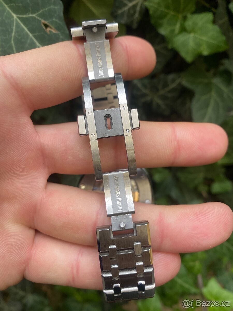 Audemars Piguet 15400ST - 4
