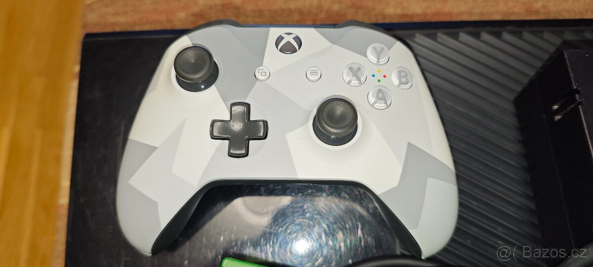 Xbox One 500 GB - 4