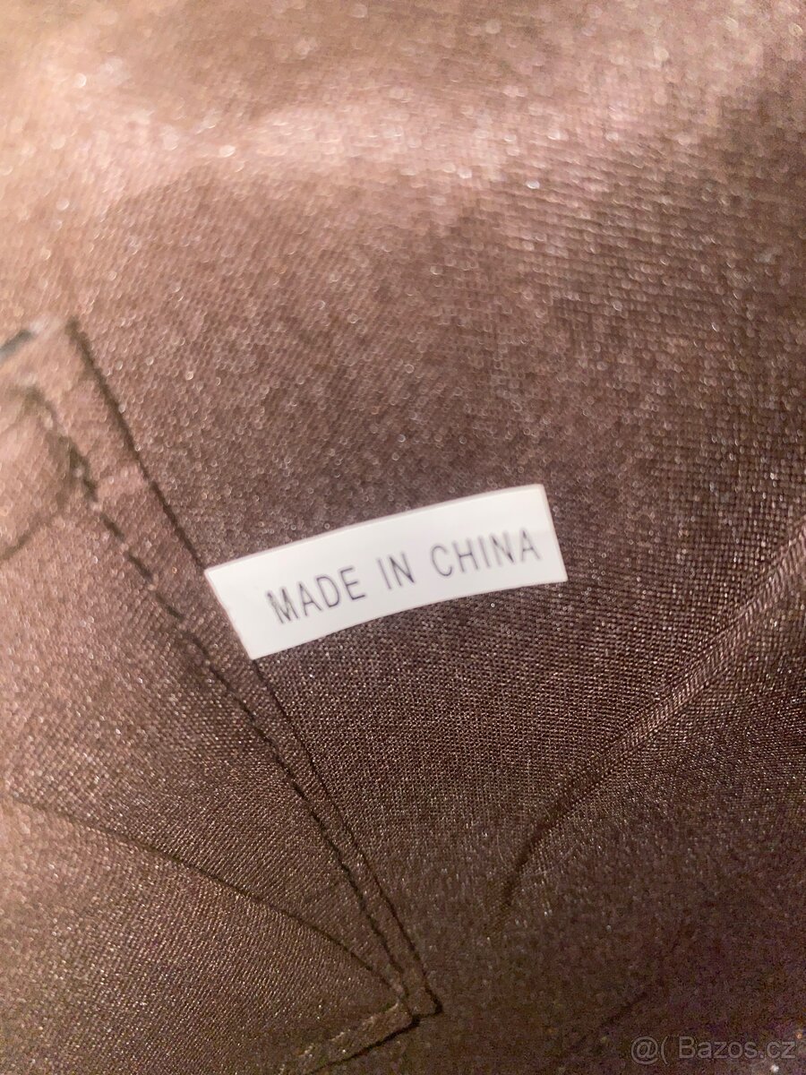 Prodám NEORIGINÁLNÍ Kabelku prada - 4