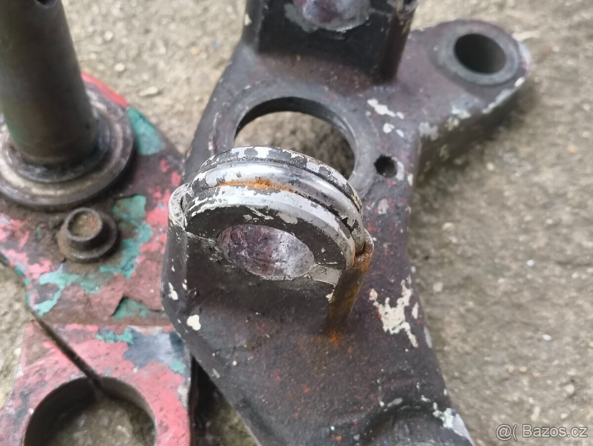 Brýle svorník tlumiče ČZ 125 175 250 350 477 476 471 481 482 - 4