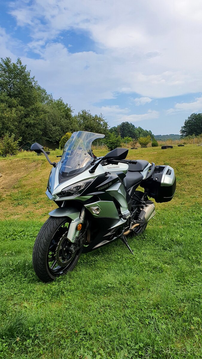 Kawasaki Z1000SX - 4