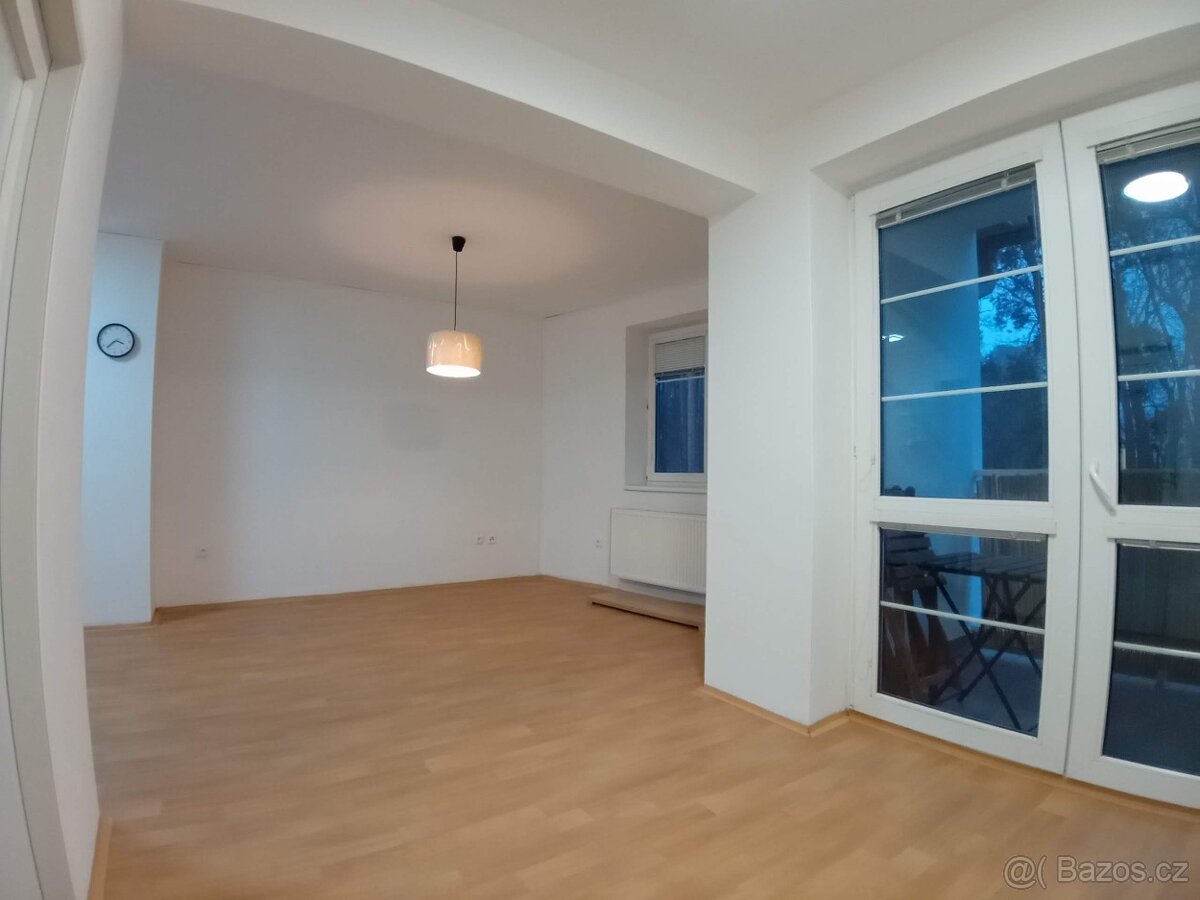 Pronájem bytu 2kk Vracov - 4