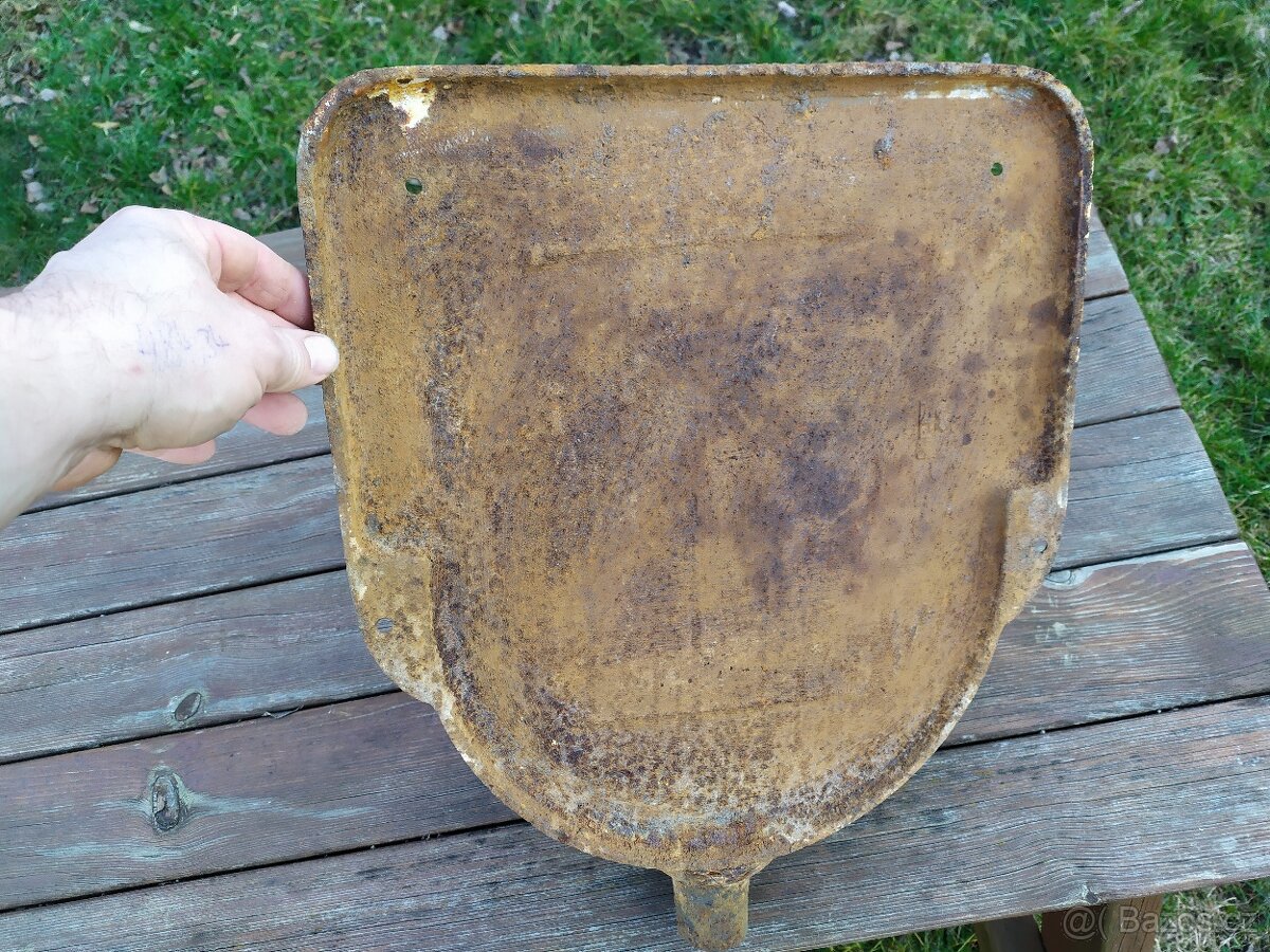 Stará litinová smaltovaná výlevka - 4