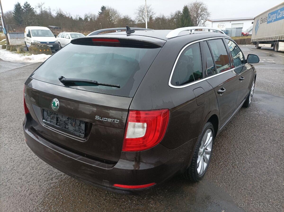 Škoda Superb - 4