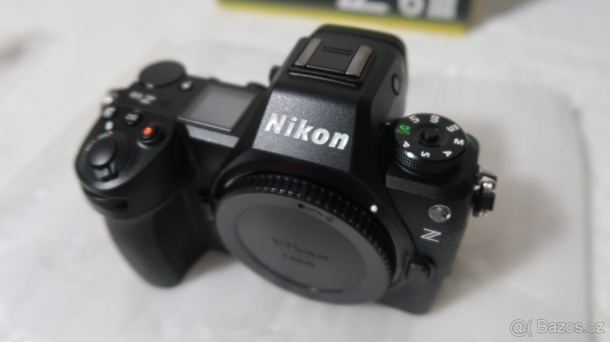 Nikon Z6 III - 4