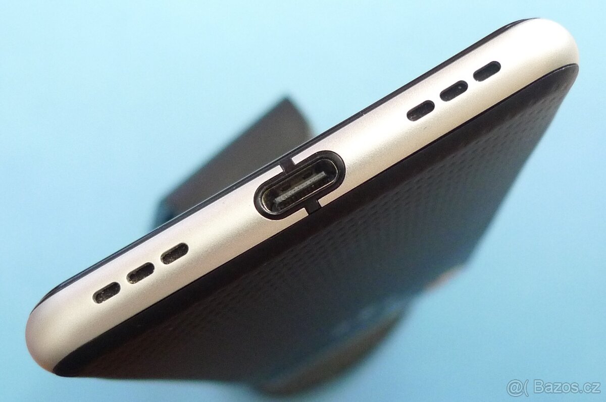 Blackberry Key2 LE - 4