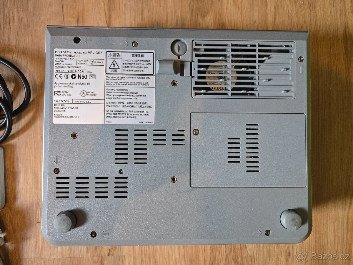 Sony VPL-CS7 projektor - 4