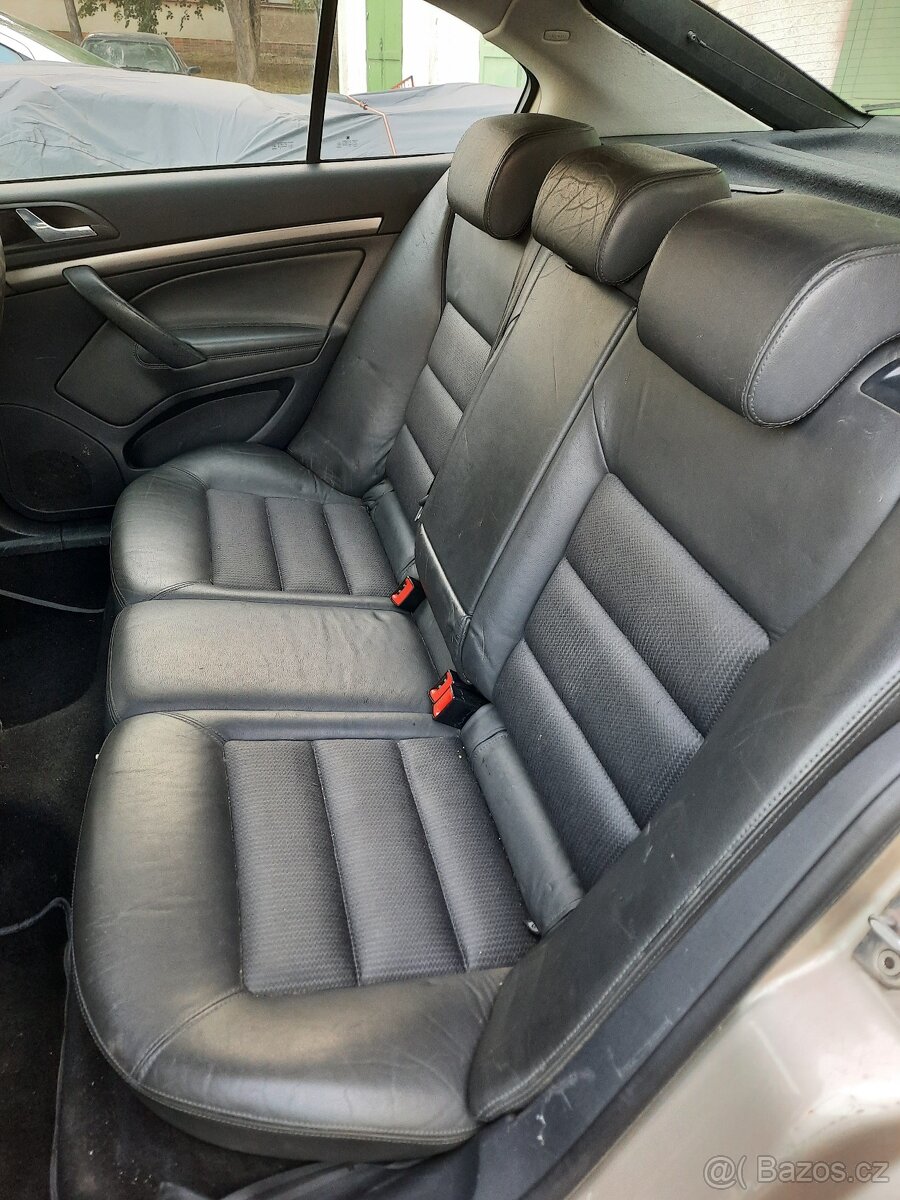 Sada sedaček Škoda Octavia II liftback - polokožené - 4
