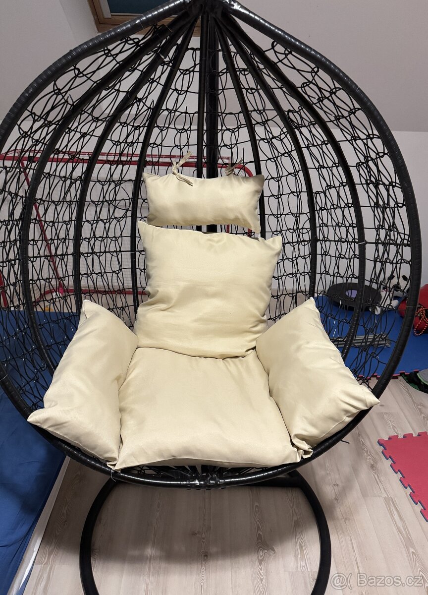 Houpací vajíčko se stojanem - 4