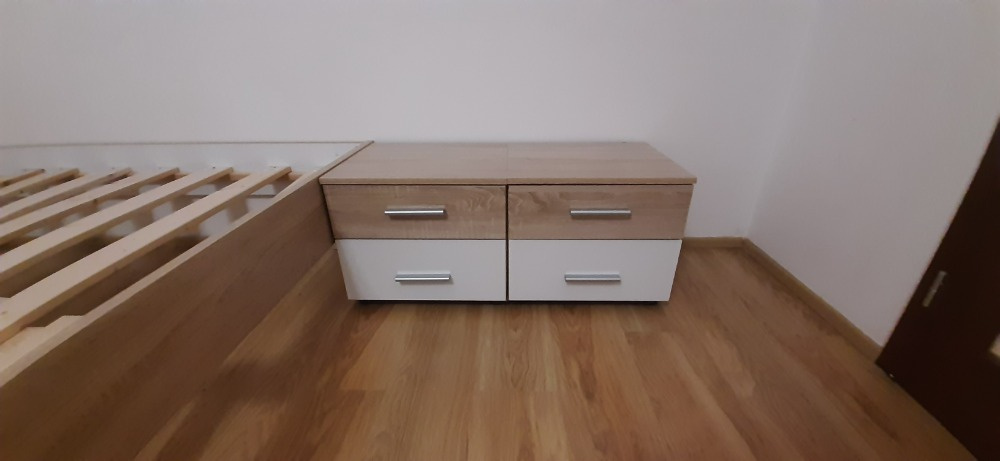Manželská postel + noční stolek 2x - 4