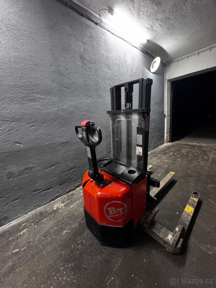 vysokozdvižný vozík na IBC za 33.000Kč - 4