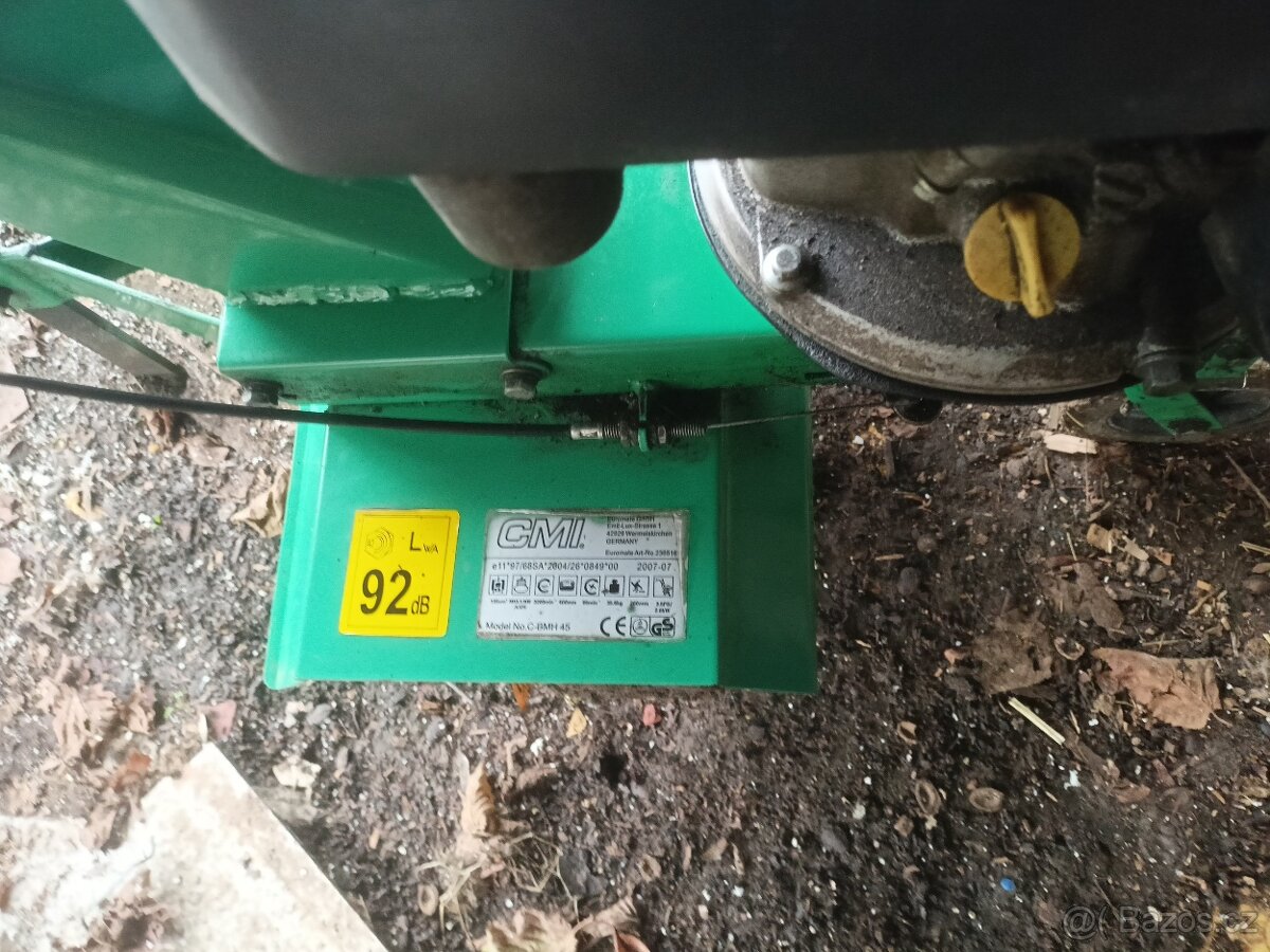 Prodám benz. kultivátor C BMH 45 za POUHÝCH 1.400. Kč - 4