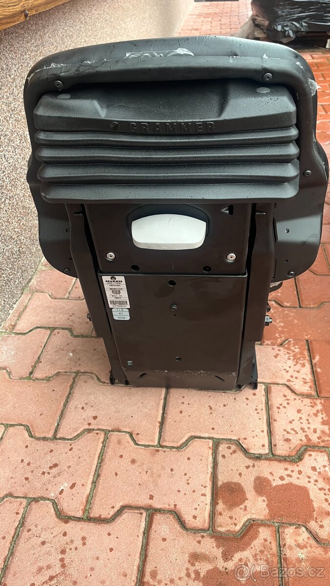 Traktorová sedačka - sedačka do traktoru GRAMER - 4