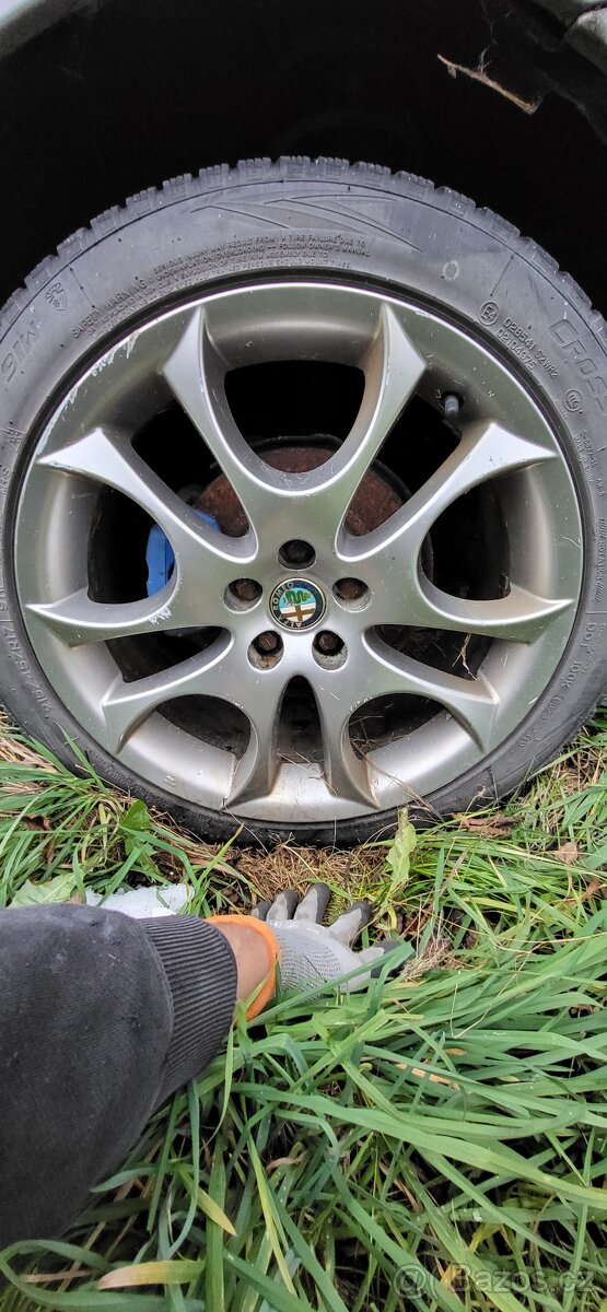 Alfa romeo 147 kola - 4