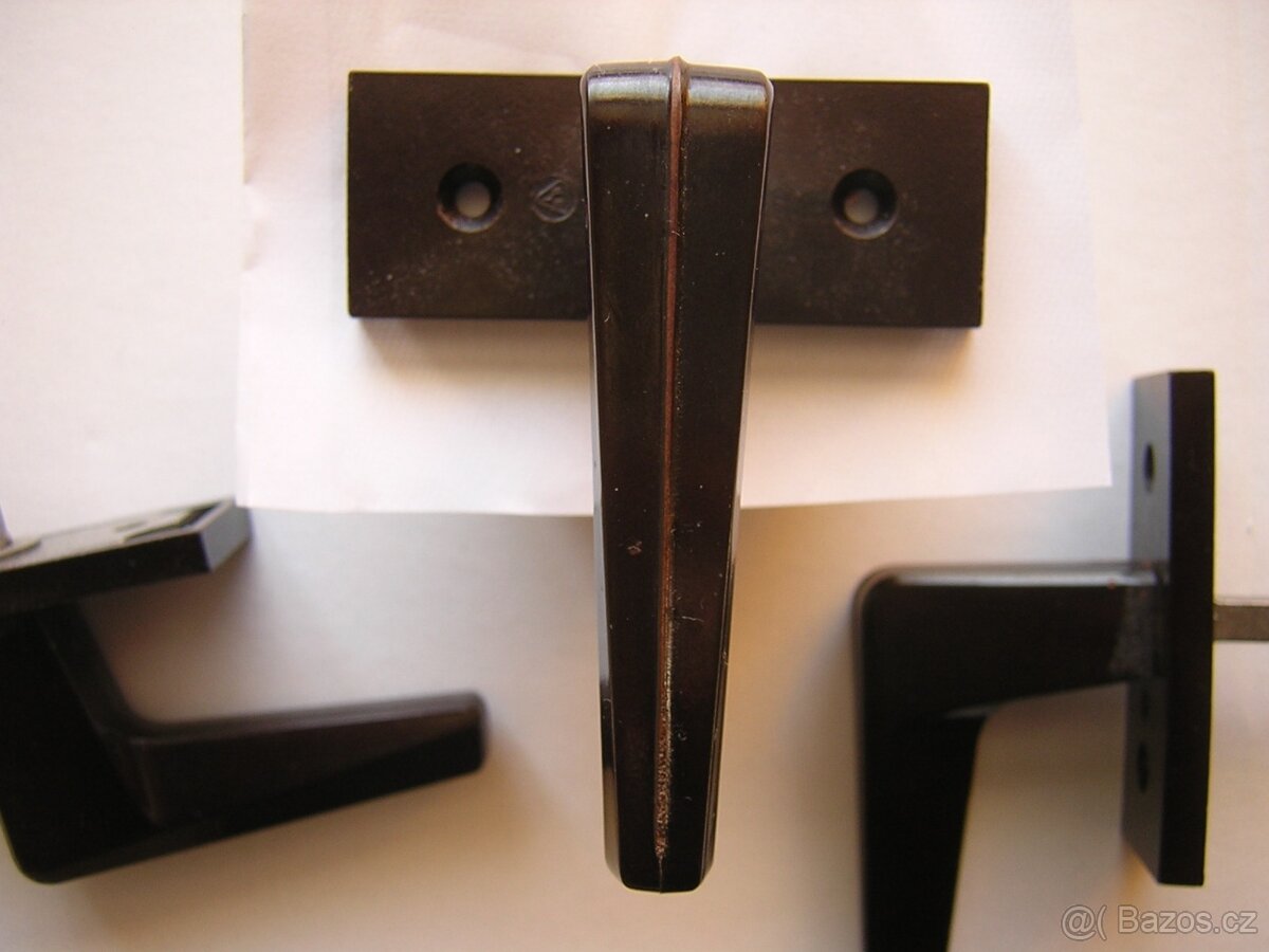 KLIČKA OKENNÍ BAKELITOVÁ - 3 KUSY - KLIČKY OKENNÍ BAKELITOVÉ - 4