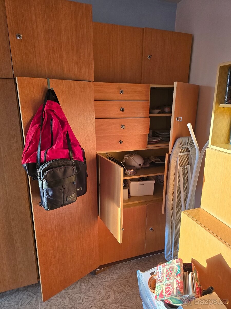 Skříně a další drobnosti - 4