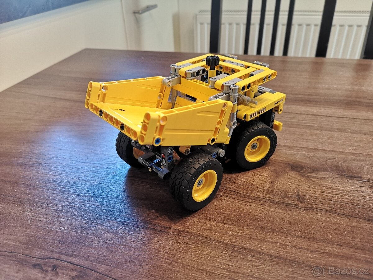 Lego Technic 42035 - Mining Truck - 4