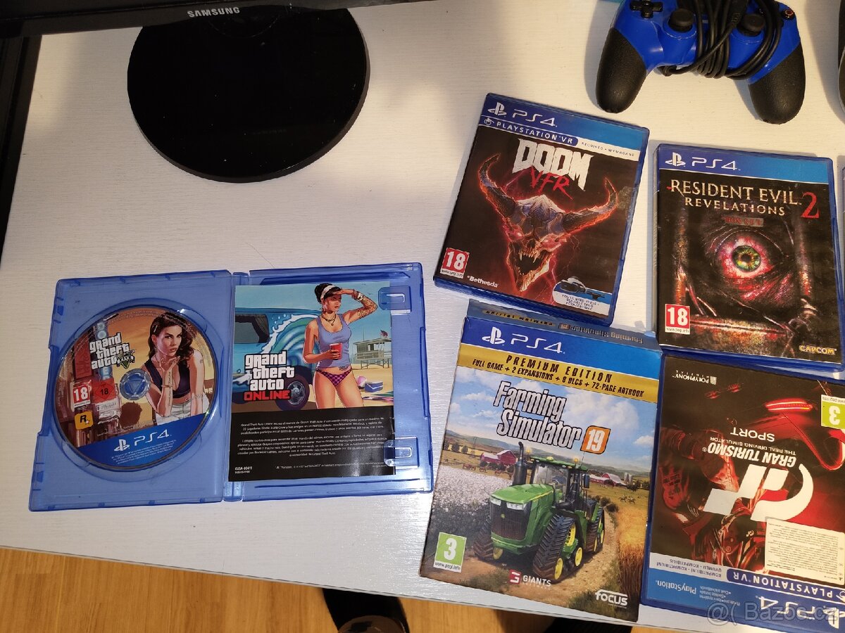 Ps4 pro+vr headset+hry+ovladače+ monitor - 4
