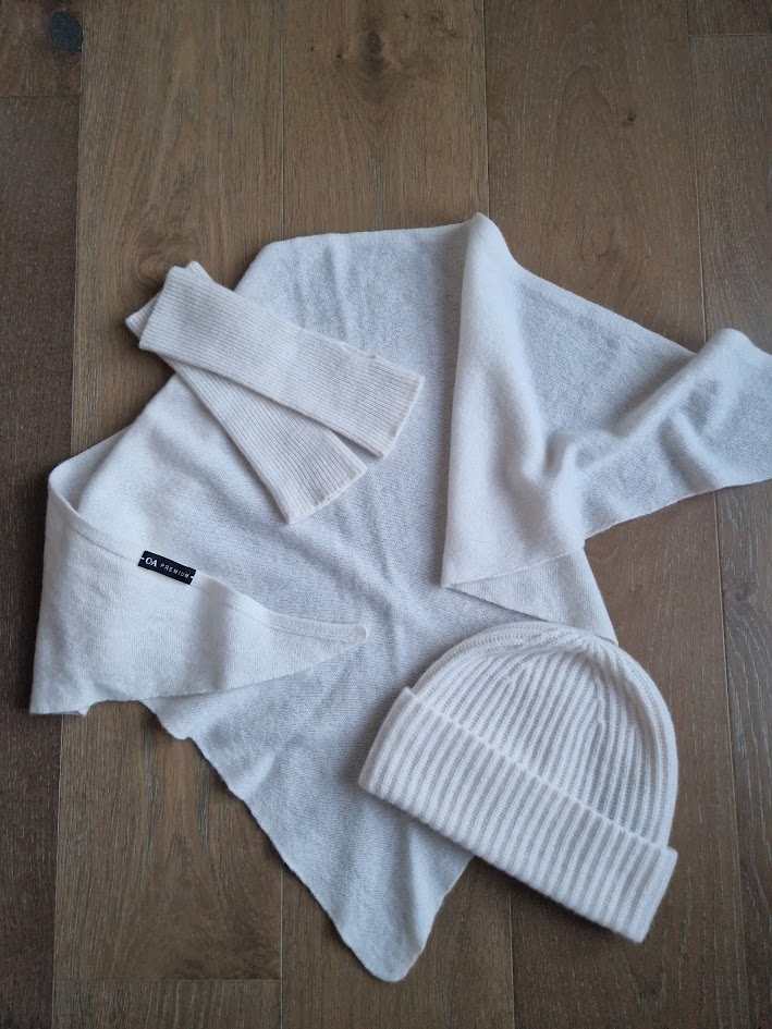 Kašmírový set čepice, šály a rukavic - 4