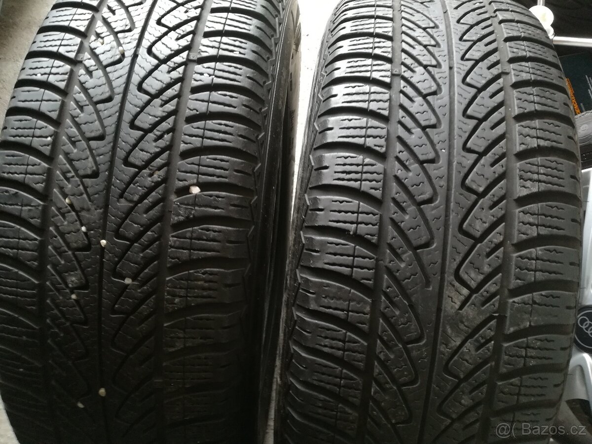 215/60/17 Goodyear zimni 5mm - 4