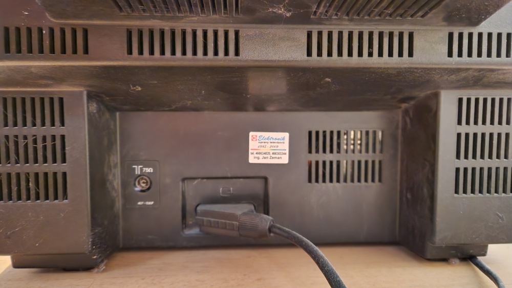 TV Elekta na DO 52cm funkční - 4