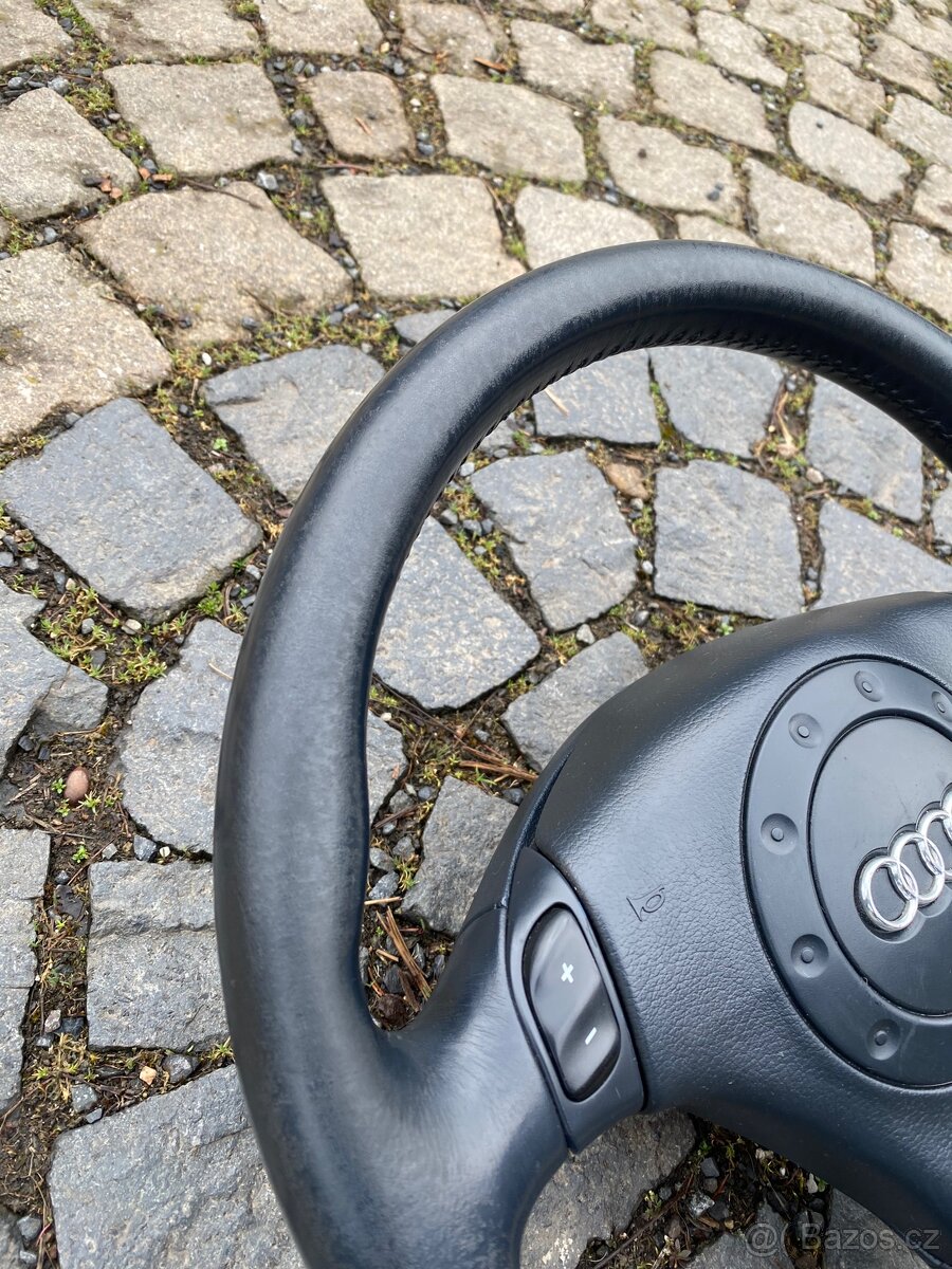 Audi A8 / S8 Multifunkční tříramenný volant - 4