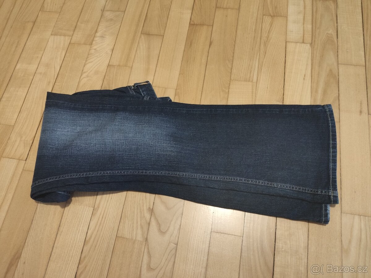 Dámské modré džíny zn. Guess - 4