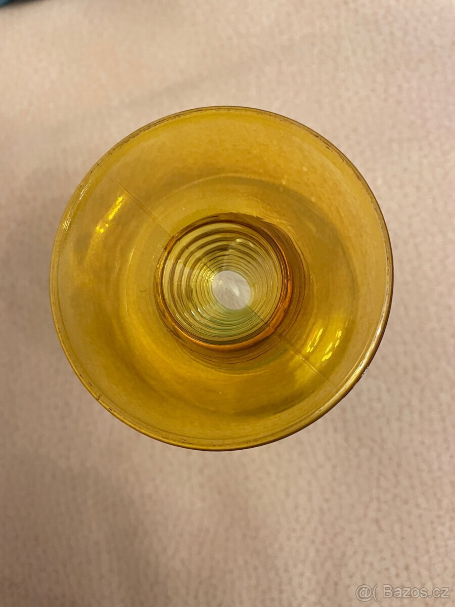 Sklenička se znakem - 4