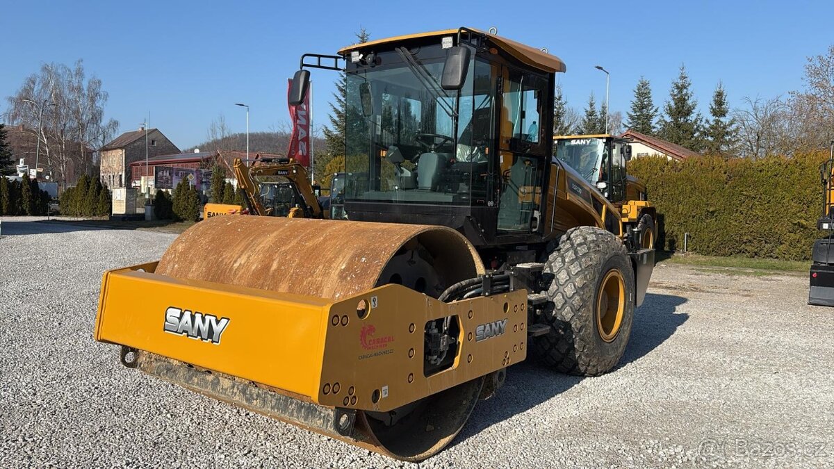Zemní válec SANY SSR130C Možnost pronájmu - 4