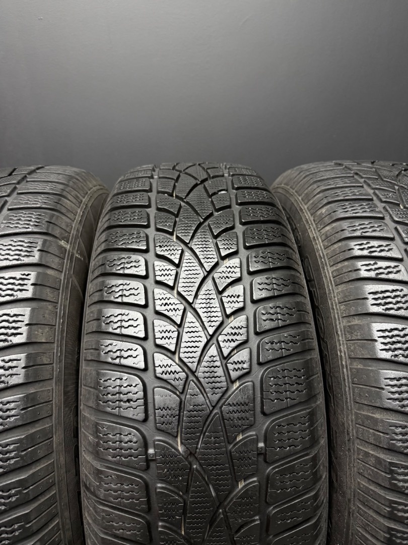 Sada pneu Dunlop 235/65/17 104H - 4