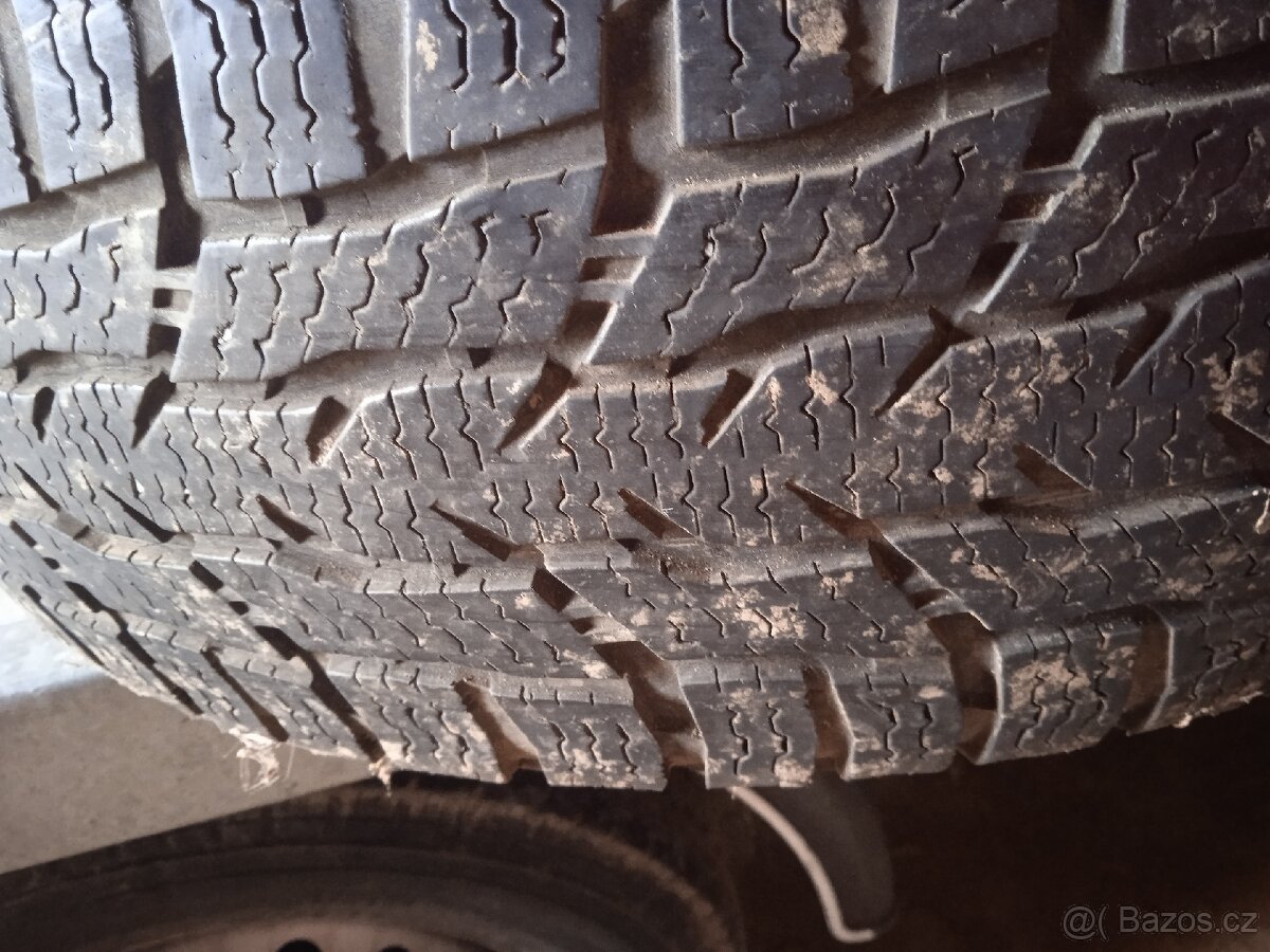 215/75r16 C Nokian - 4