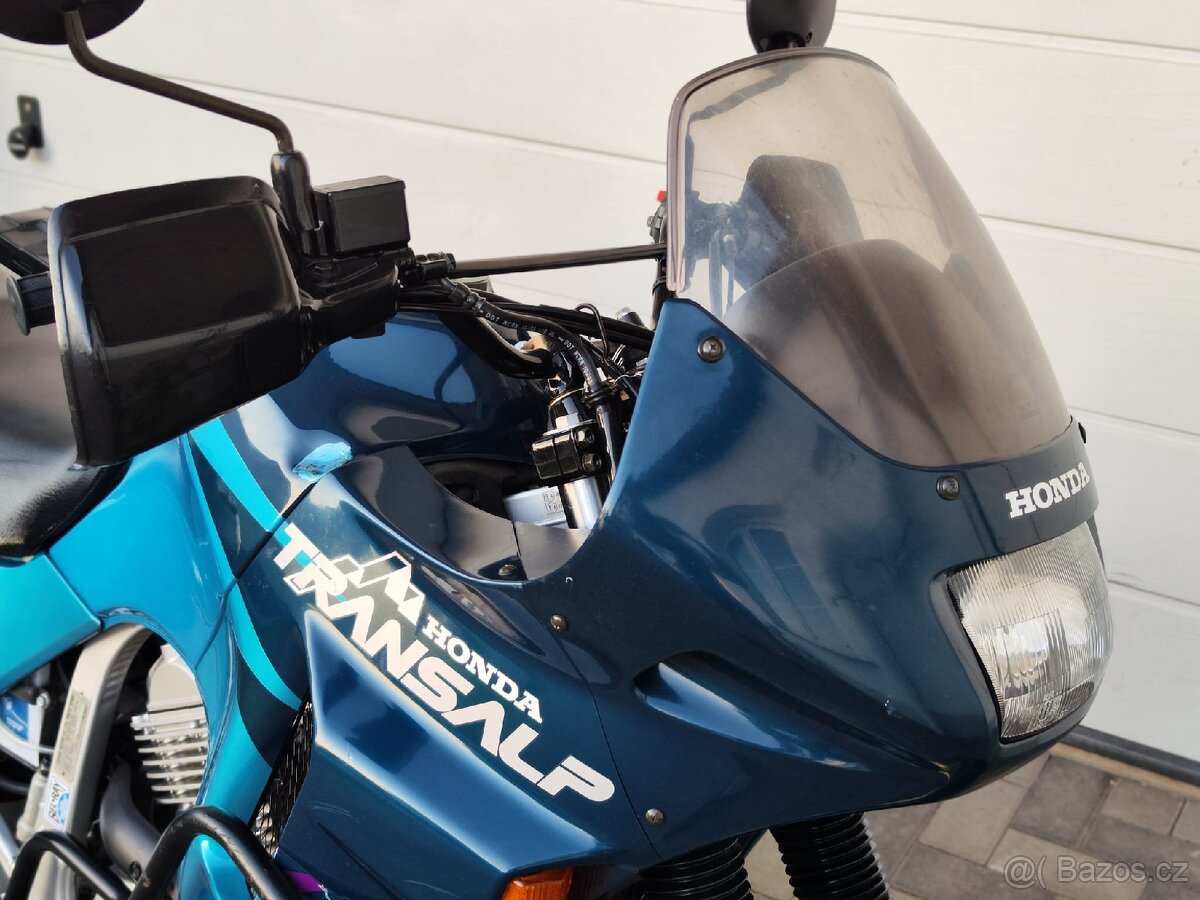 Honda XL600 Transalp //