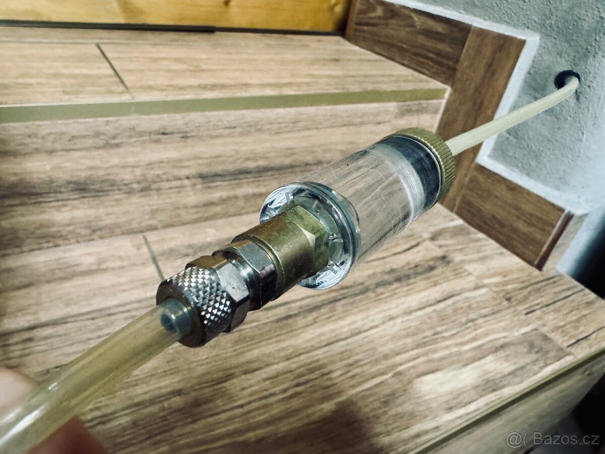 CO2 láhev 2l + ventil camozzi + skleněné počítadlo bublin - 4